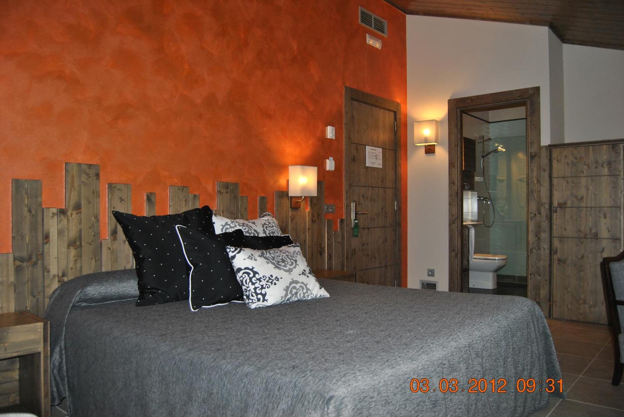 Santa Barbara Hotel Sant Corneli ภายนอก รูปภาพ